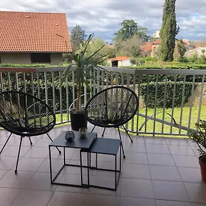  Appartement Moderne, Terrasse Et Parking