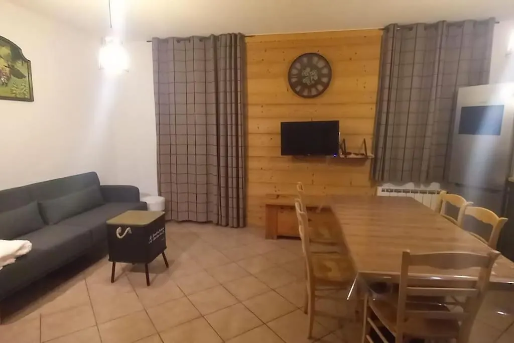 Le Gite Du Val Flumet Apartment